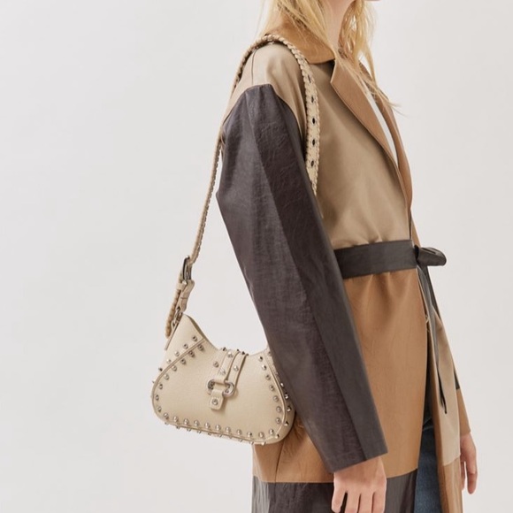 UO Beige / Cream NEVER WORN studded purse🤎🍦 perfect condition - Picture 5 of 9